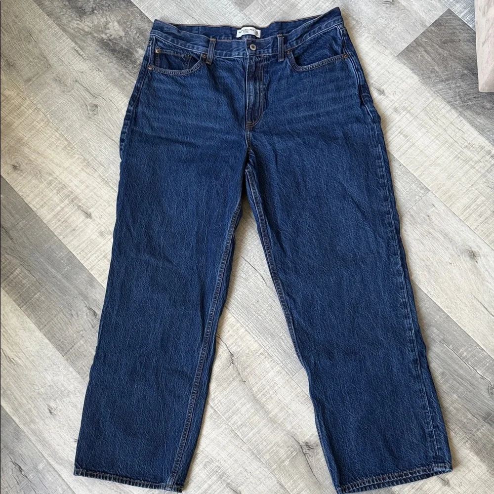 Abercrombie & Fitch the loose high-rise jeans size 32 in Deep Blue - Picture 1 of 7